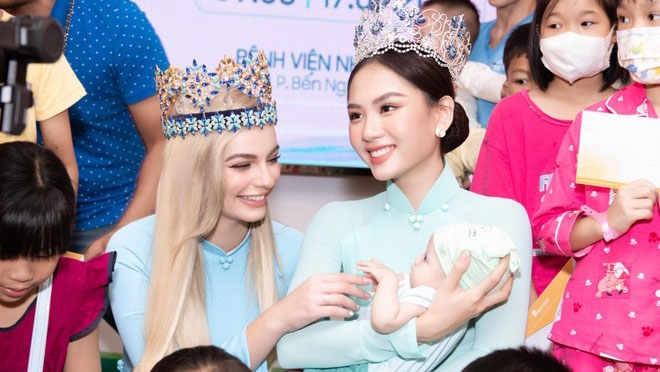 Miss World 2021 Karolina Bielawska joins charity in Vietnam